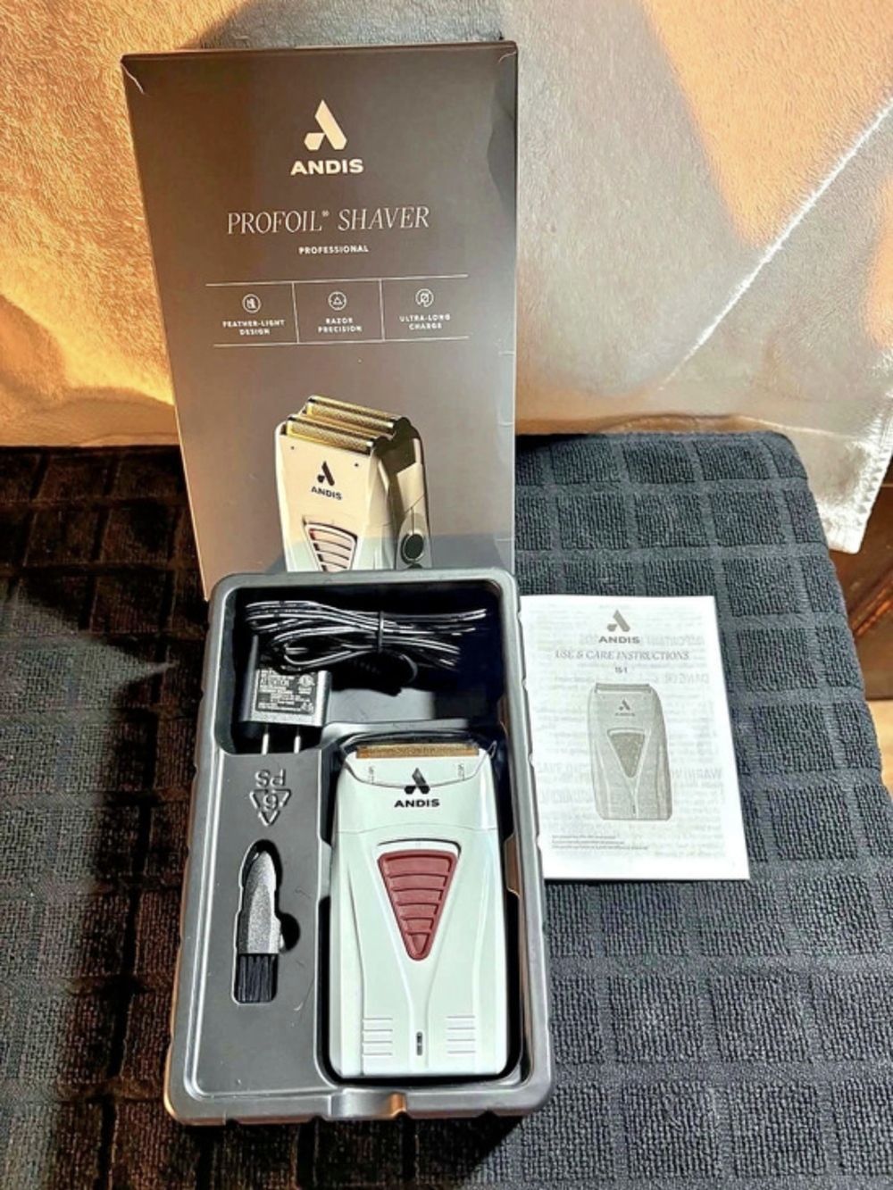 Andis ProFoil Lithium Titanium Foil Shaver (TS-1) Silver
